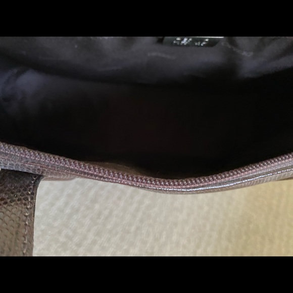 Desmo Handbag - Picture 4 of 6